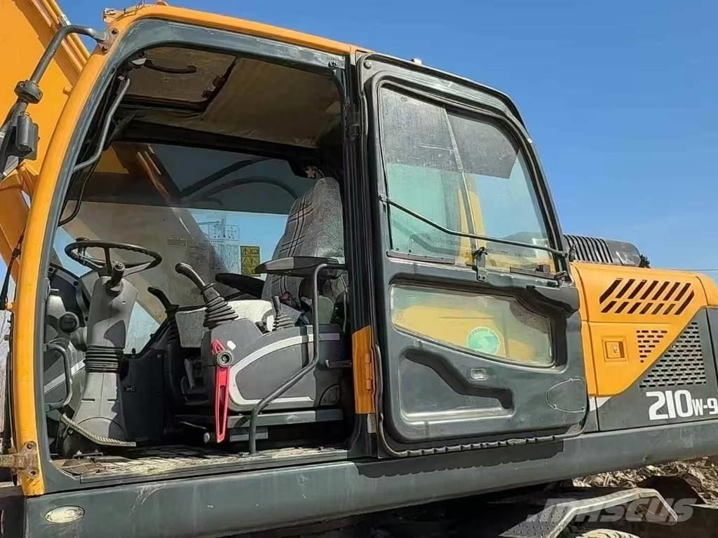 Hyundai R 260 LC-9S Pásové rýpadlá