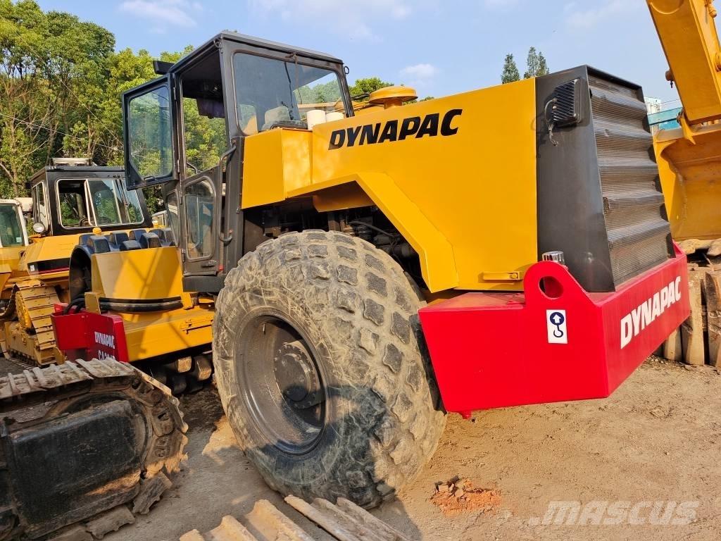 Dynapac CA 301 D Ťahačové valce