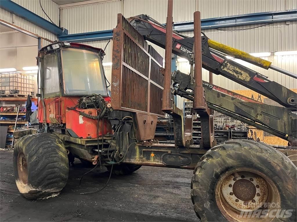 Valmet 860 Lesné traktory