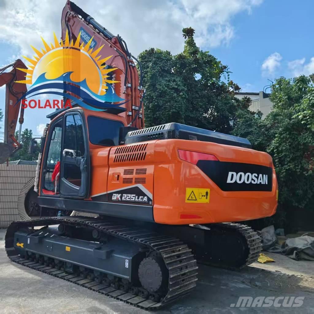 Doosan DX 225 LCA Pásové rýpadlá