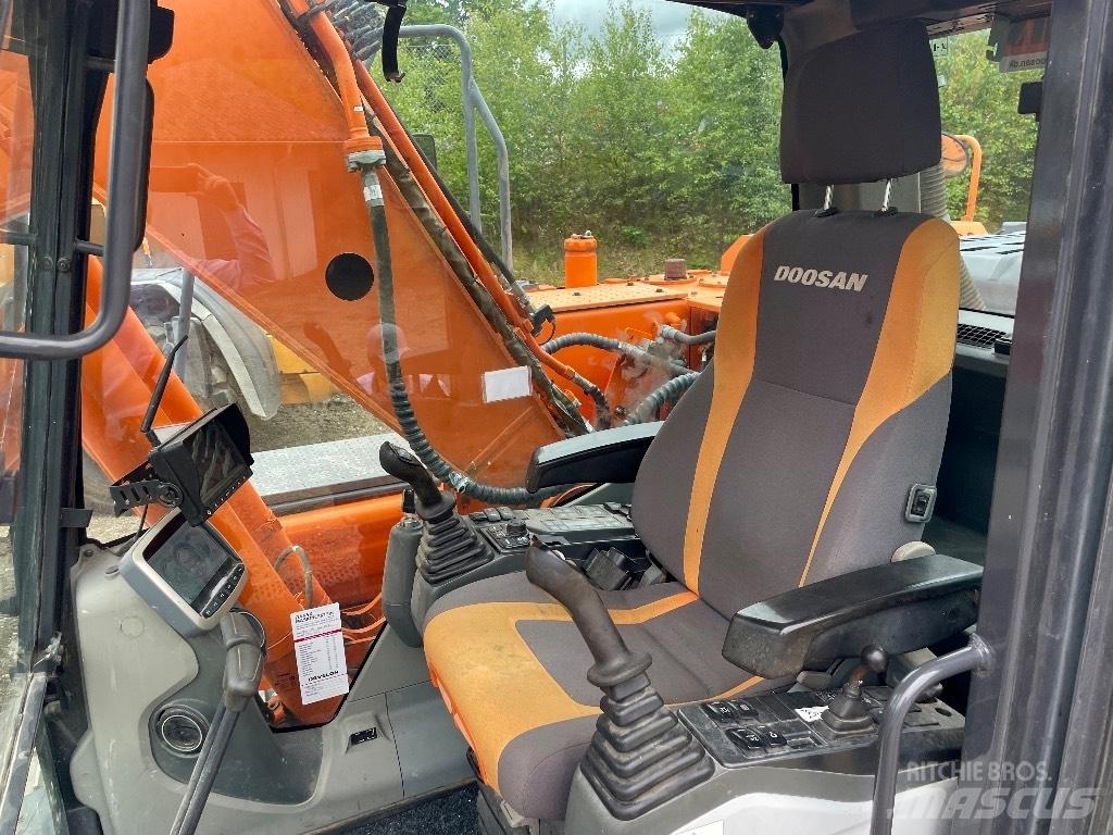 Doosan DX 180 LC-3 Pásové rýpadlá