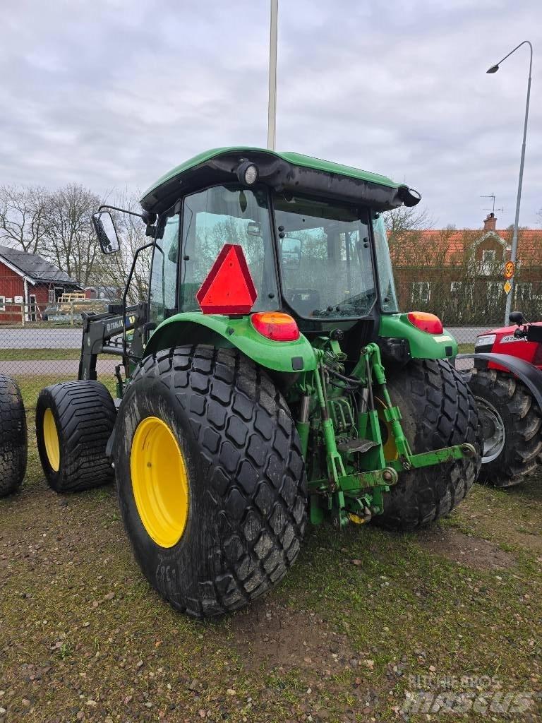 John Deere 5620 Traktory