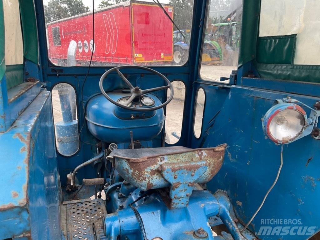 Fordson Super Major Traktory