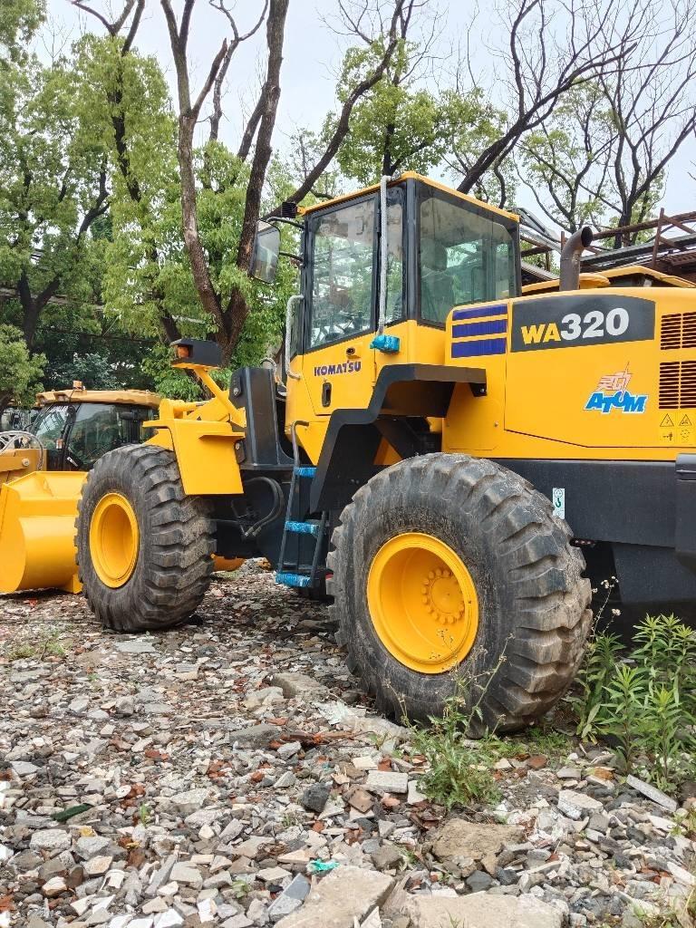 Komatsu WA 320-5 Kolesové nakladače