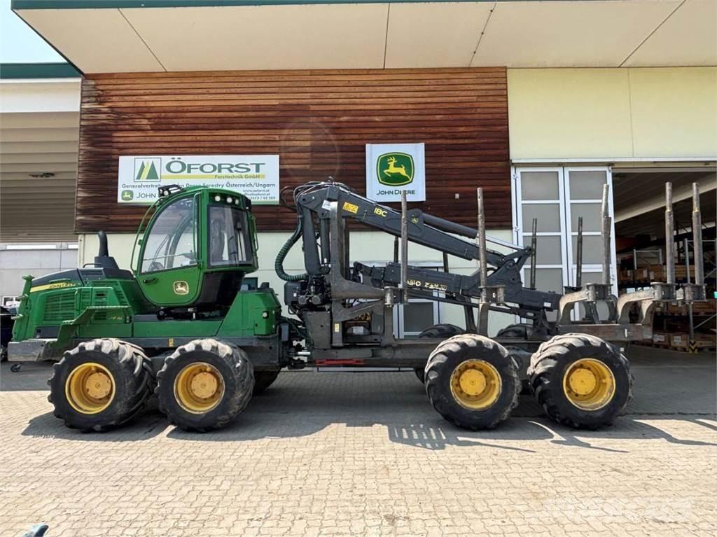 John Deere 1510 G Lesné traktory