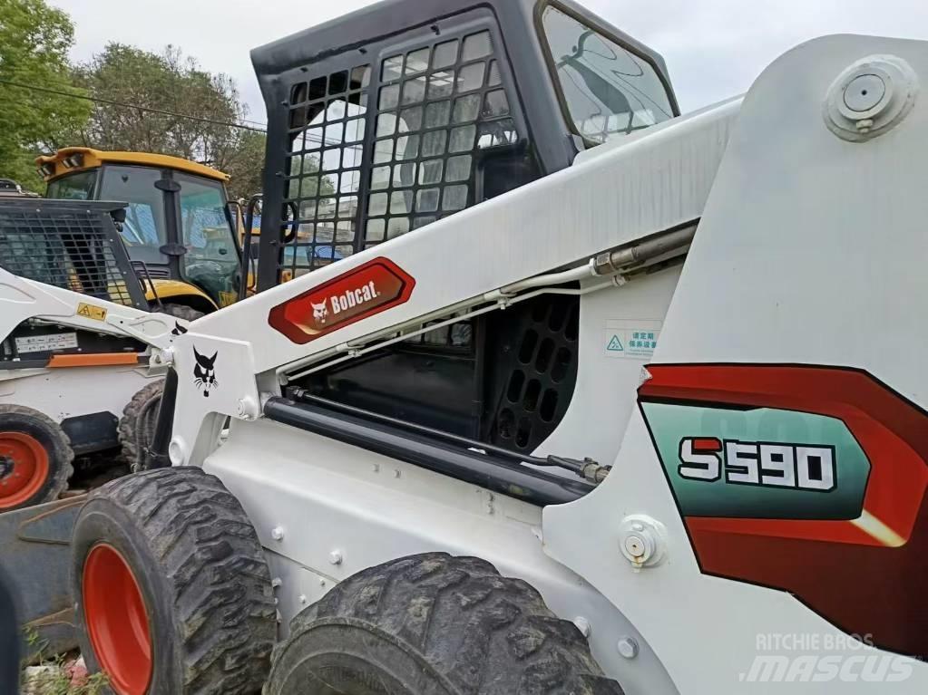 Bobcat S 590 Šmykom riadené nakladače