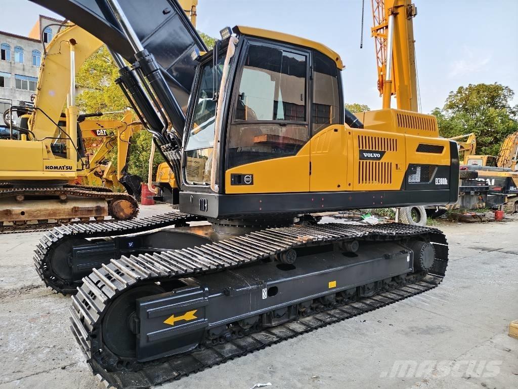 Volvo EC 380 D L Pásové rýpadlá