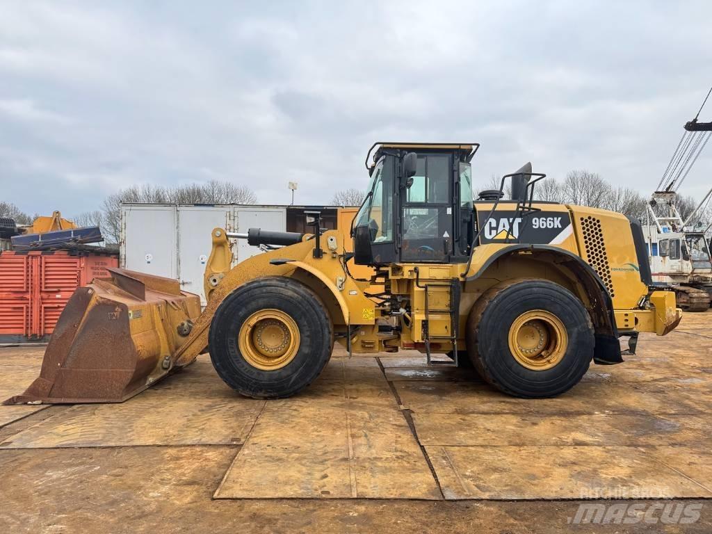 CAT 966 K Kolesové nakladače