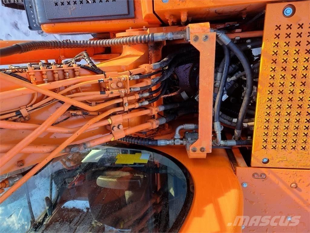 Doosan DX 225 LC Pásové rýpadlá