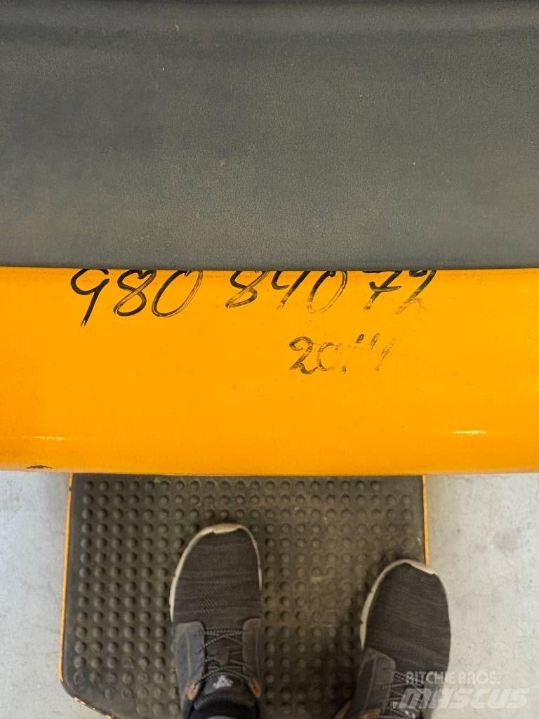 Jungheinrich ERE 225 Nízkozdvižný vozík s plošinou