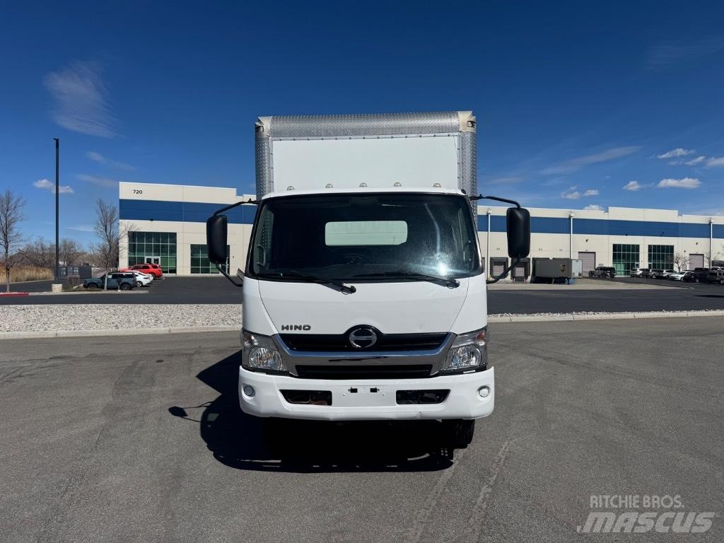 Hino 155 Skriňová nadstavba