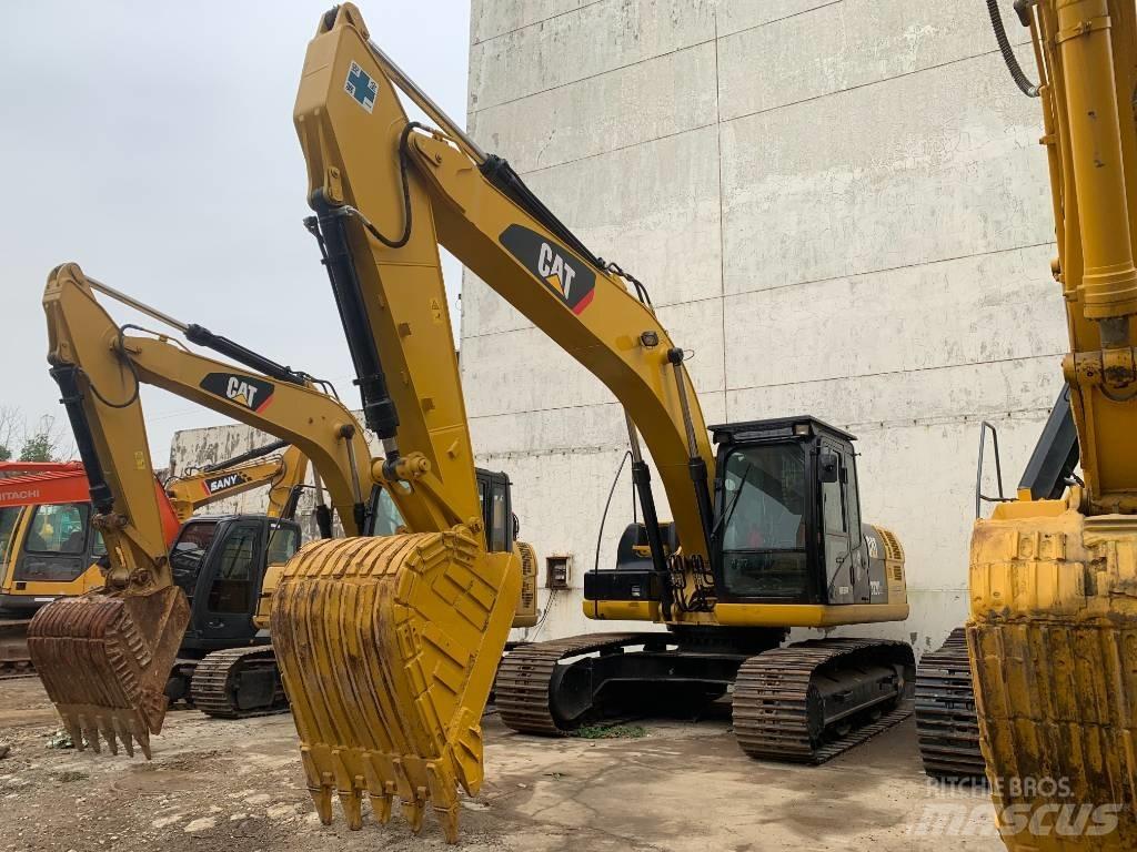 CAT 323 D L Pásové rýpadlá