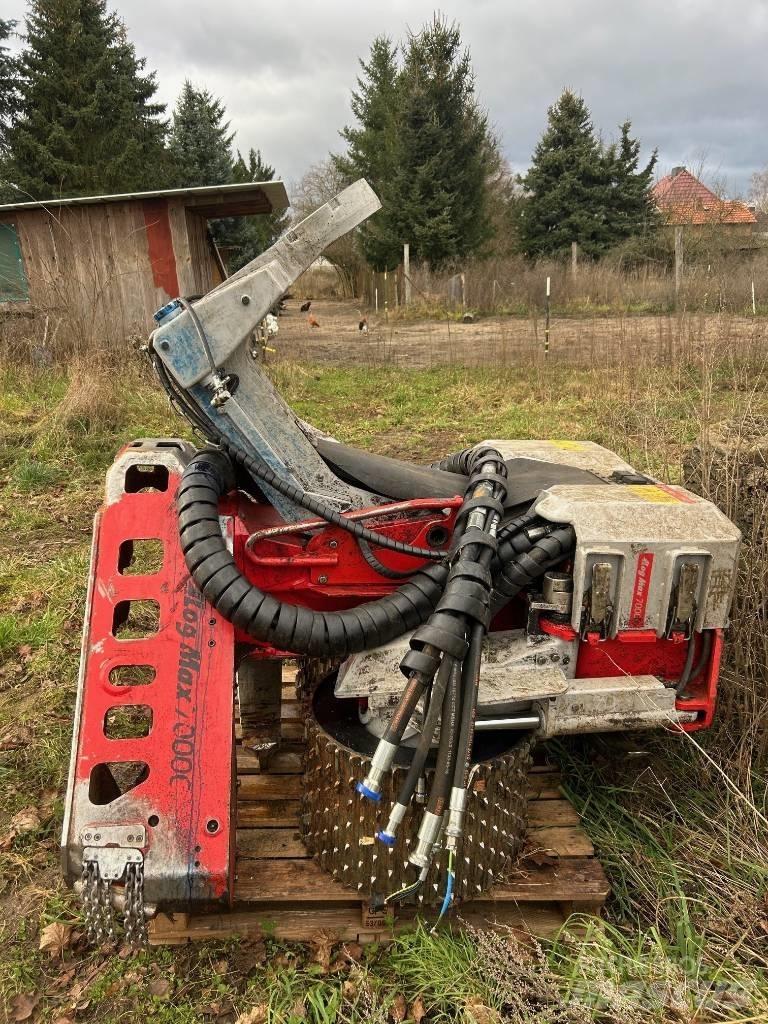 Log Max 7000 C Žatevné hlavy