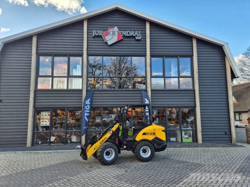 Gehl AL330 Mininakladače