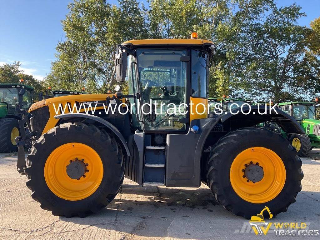 JCB Fastrac 4220 Traktory
