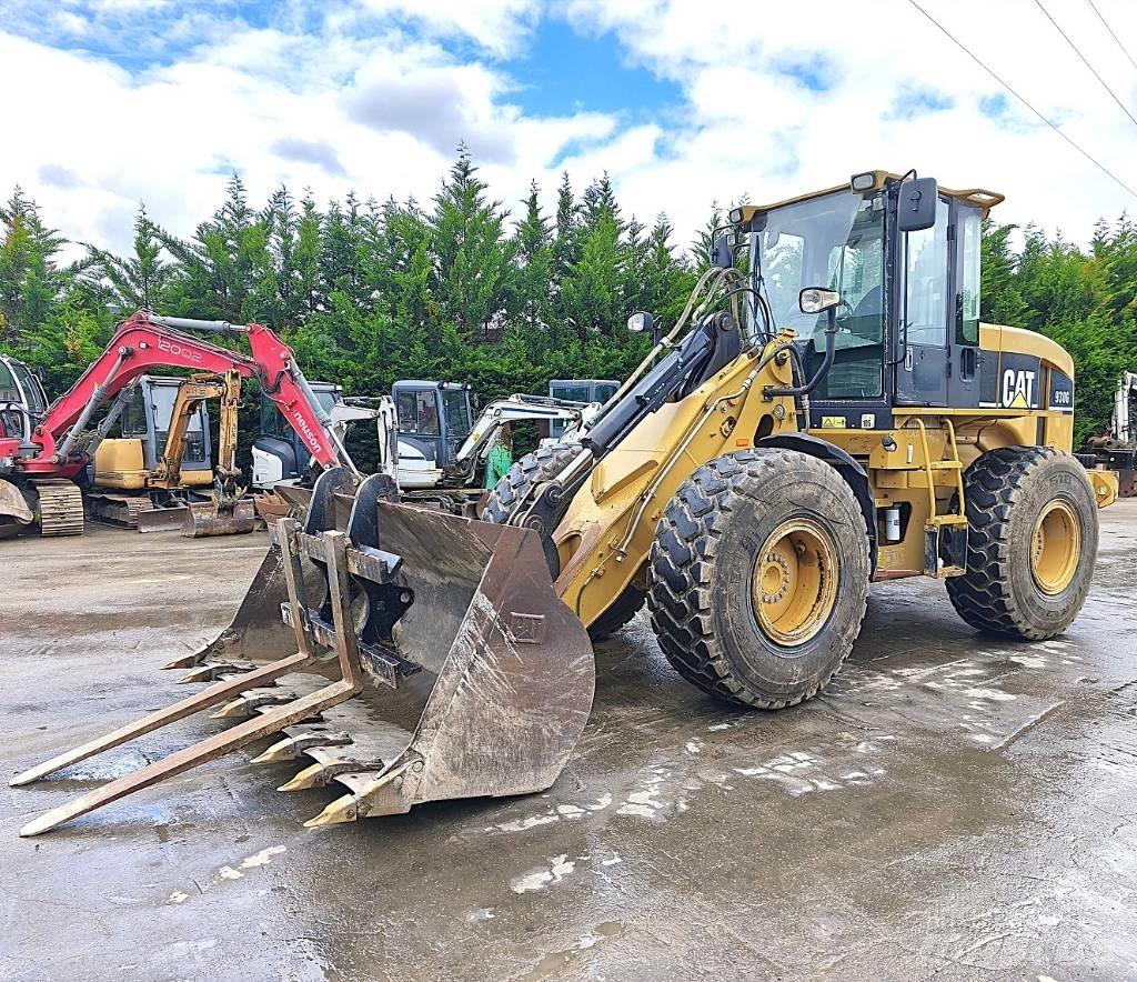 CAT 930 G Kolesové nakladače