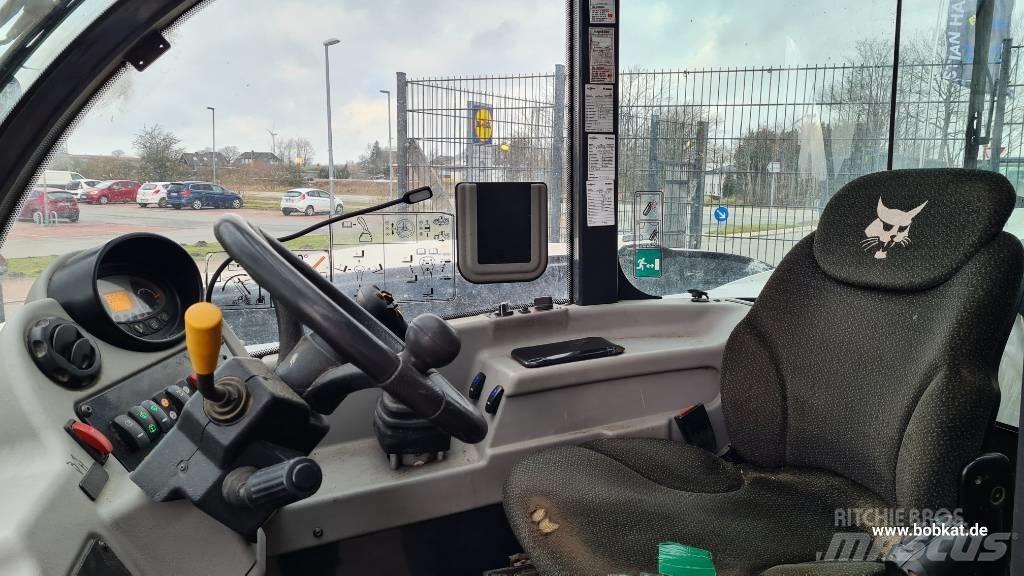 Bobcat TL 38.70 HF Teleskopické manipulátory