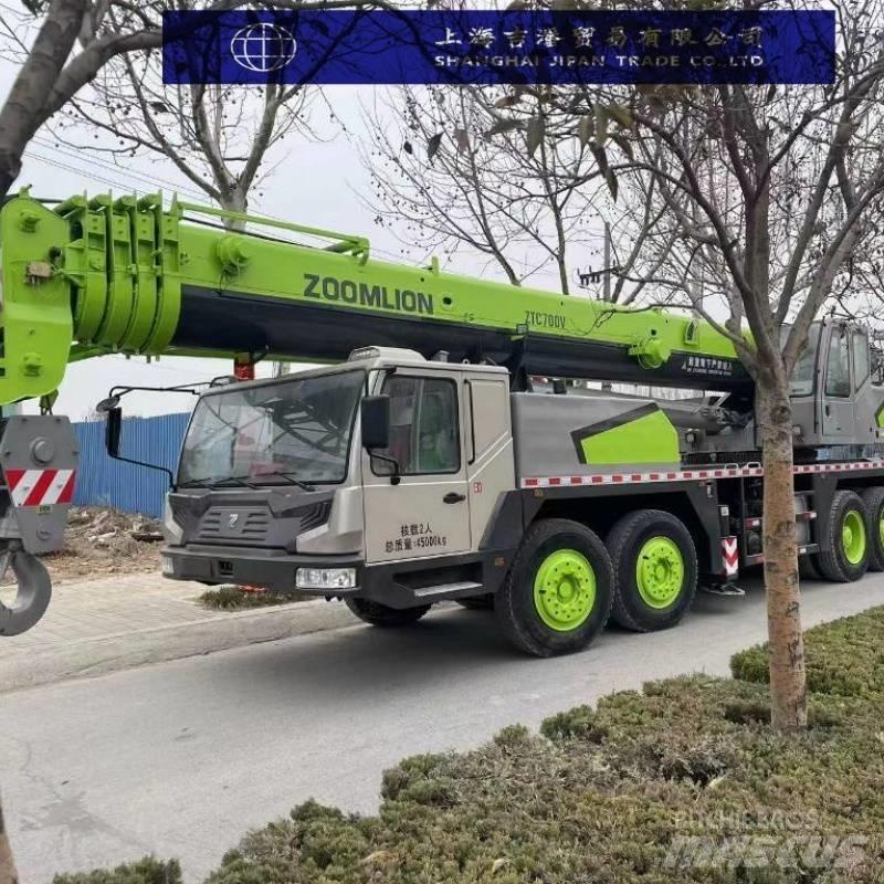 Zoomlion ZTC 700 V Univerzálne terénne žeriavy