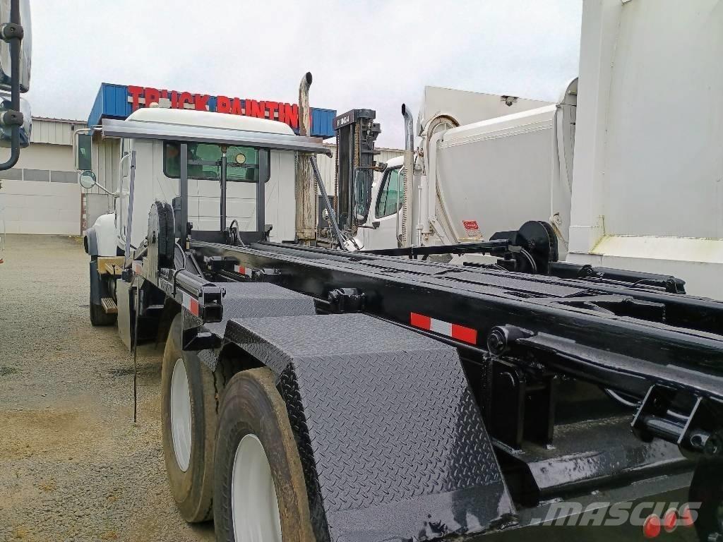 Mack CV 713 Lanový nosič kontajnerov