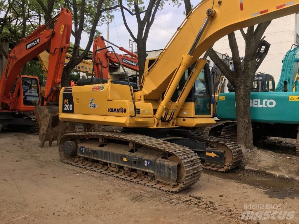 Komatsu pc200-8 Pásové rýpadlá