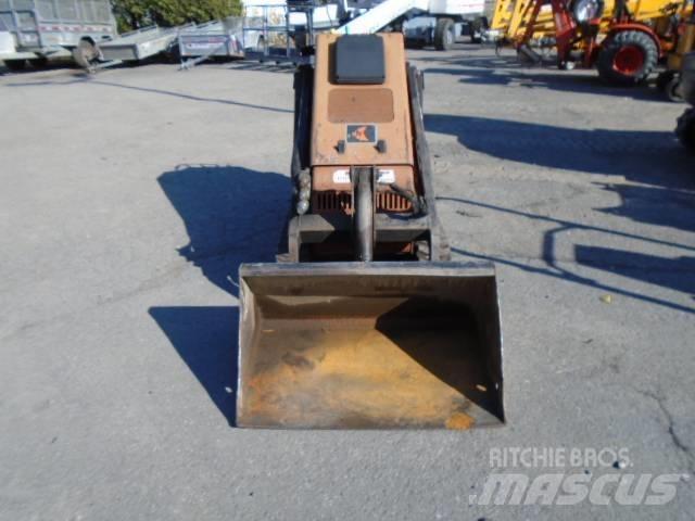 Ditch Witch SK 650 Šmykom riadené nakladače