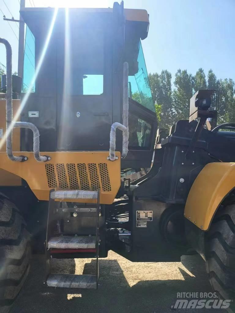 XCMG ZL50GN Kolesové nakladače