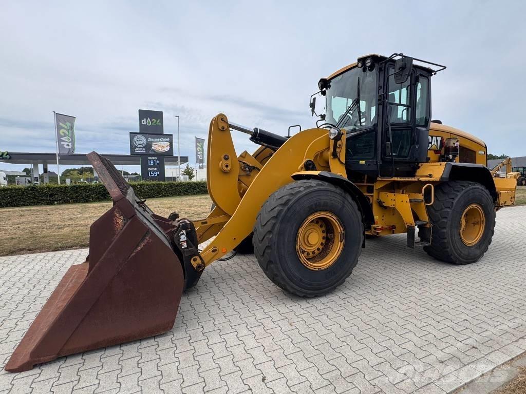 CAT 938 M Kolesové nakladače