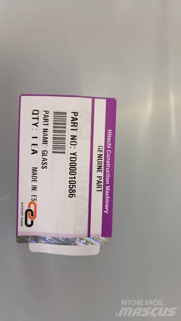Hitachi ZX 19-5 Kabíny a interiér