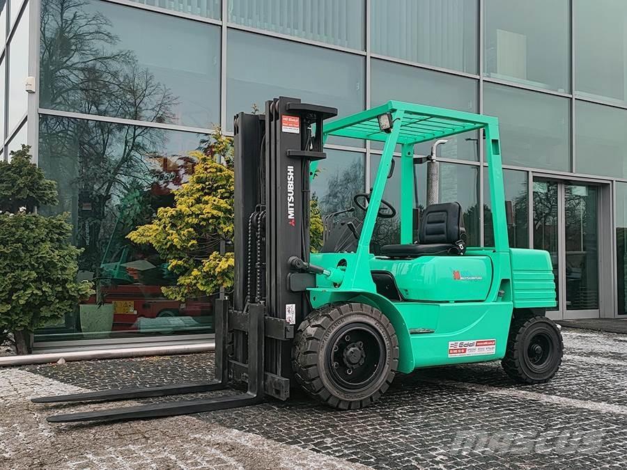 Mitsubishi DP30 Dieselové vozíky