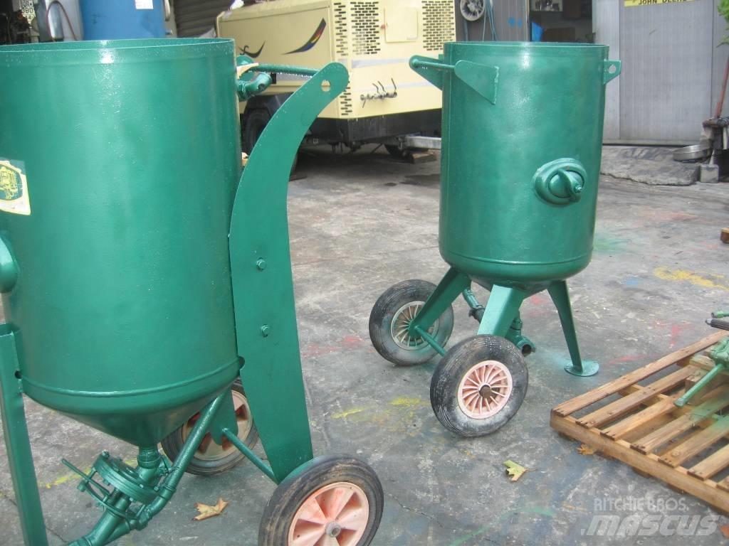 Atlas CLEMCO 50 L Posýpače soli a piesku