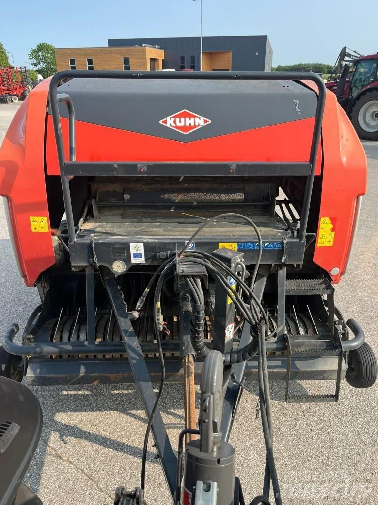 Kuhn FB 3135 Lisy na okrúhle balíky