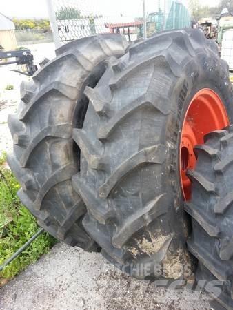  Pneus 420/85R30 Pneumatiky, kolesá a ráfiky