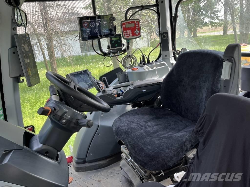 Valtra T 255 Traktory