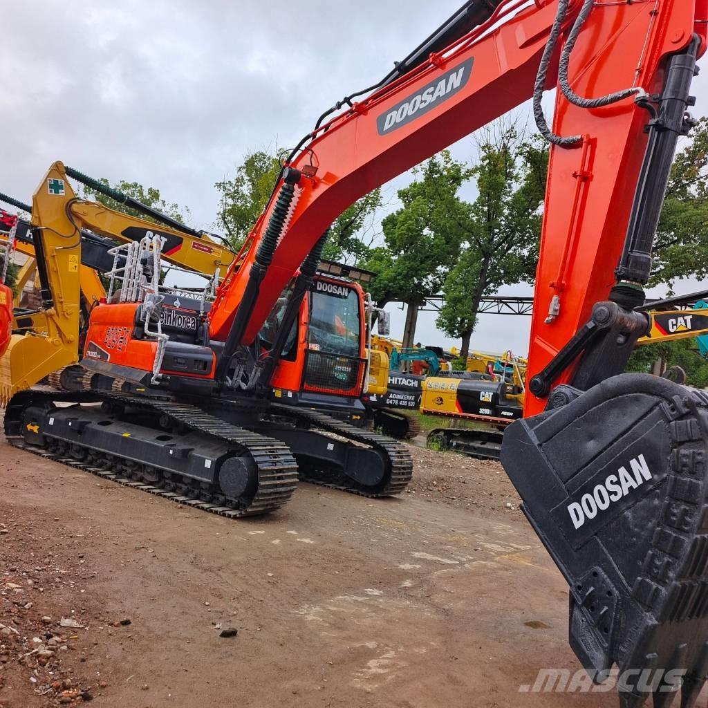 Doosan DX 300LC-9C Pásové rýpadlá