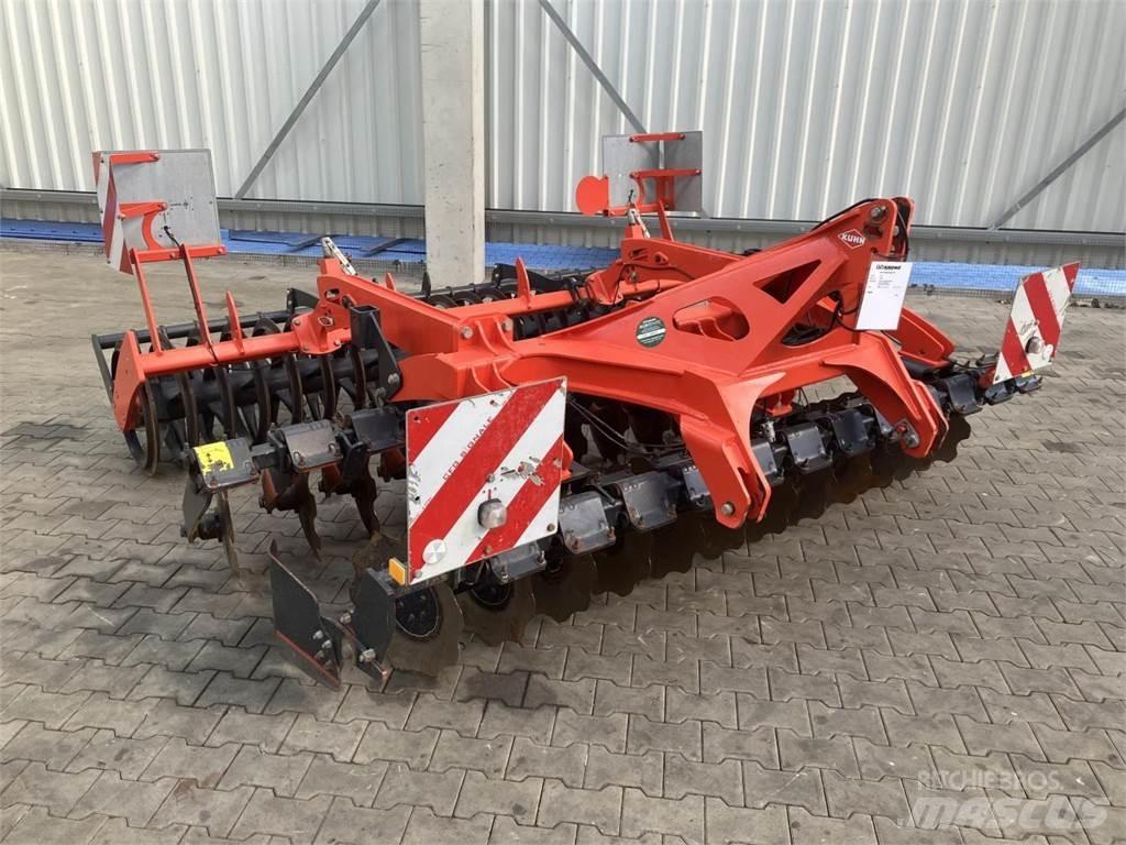 Kuhn 303 Tanierové brány