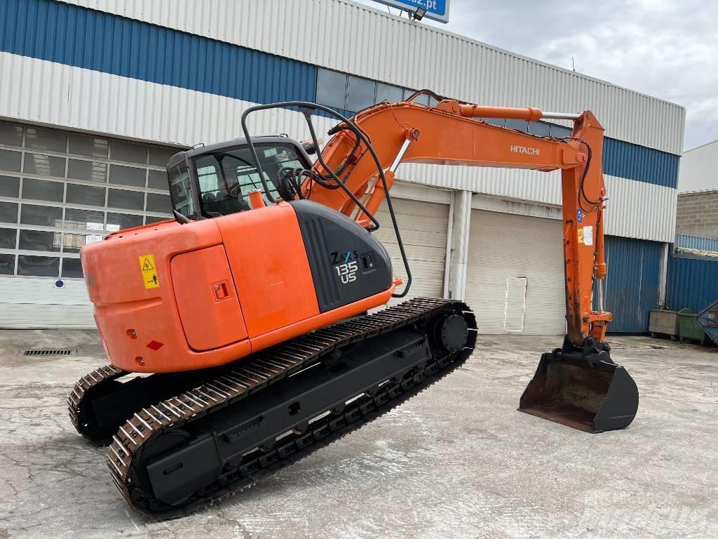 Hitachi ZX 135 US Pásové rýpadlá