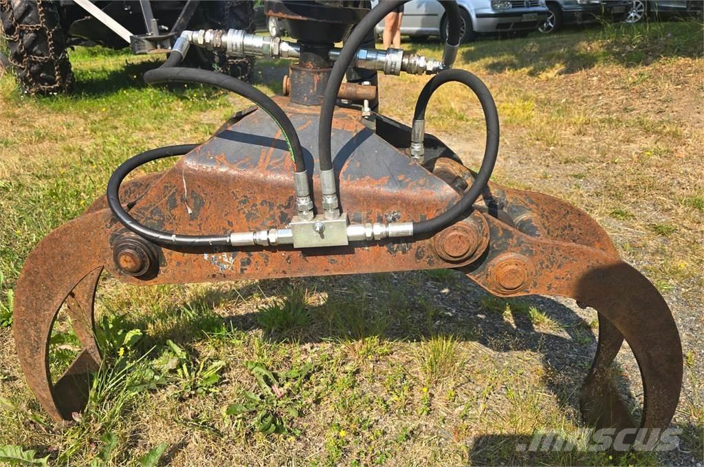 Valmet 715M Lesné traktory