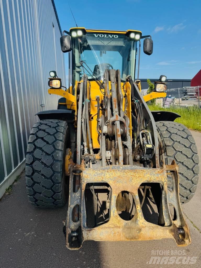 Volvo L 90 G Kolesové nakladače