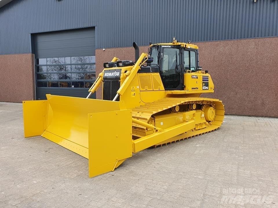 Komatsu D 65 PX-17 Pásové dozéry