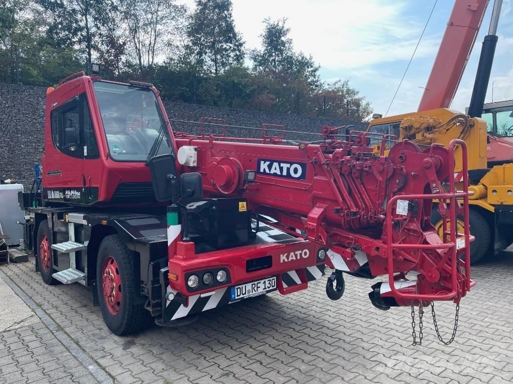 Kato CR-130Rf Žeriavy pre ťažký terén