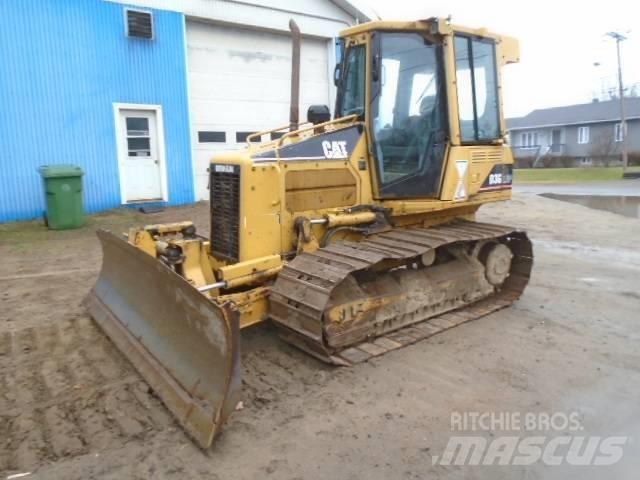 CAT D 3 G LGP Pásové dozéry