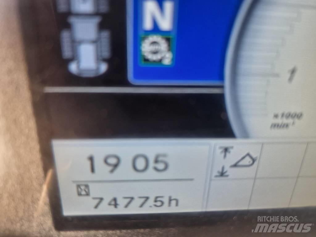 Hitachi ZW330-6 Kolesové nakladače