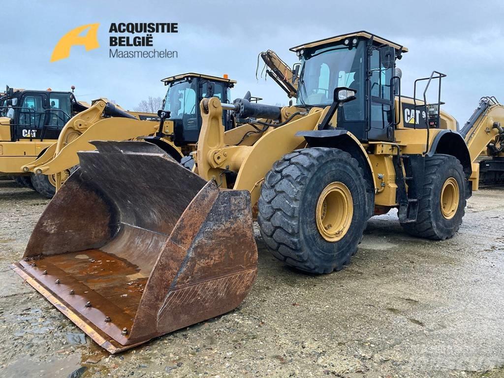 CAT 966M Kolesové nakladače
