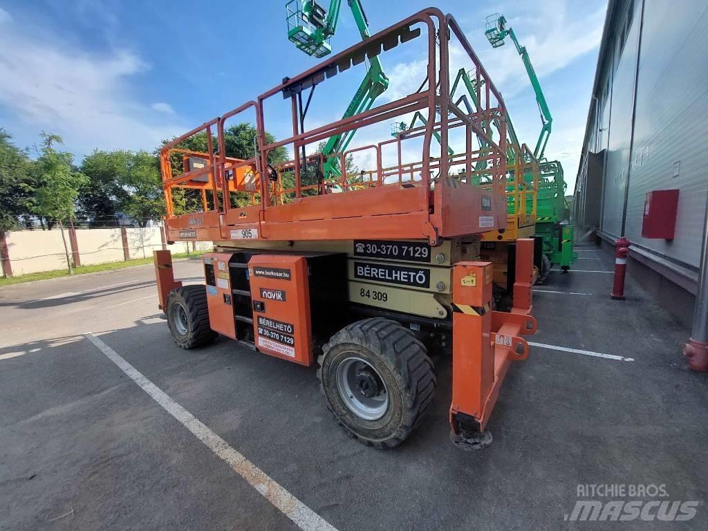JLG 330 LRT Nožnicové zdvíhacie plošiny