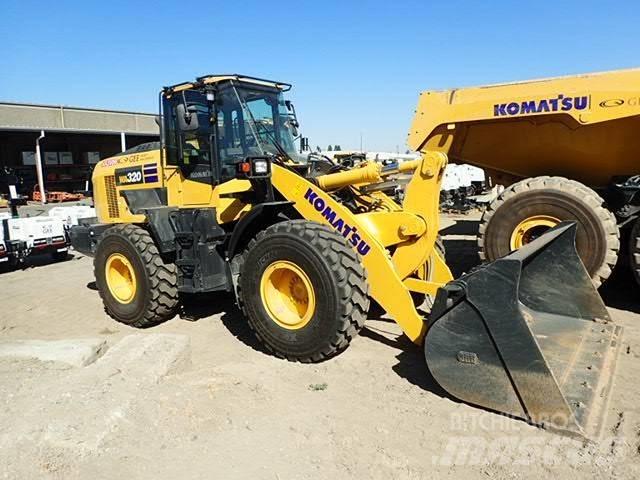 Komatsu WA320-8 Kolesové nakladače