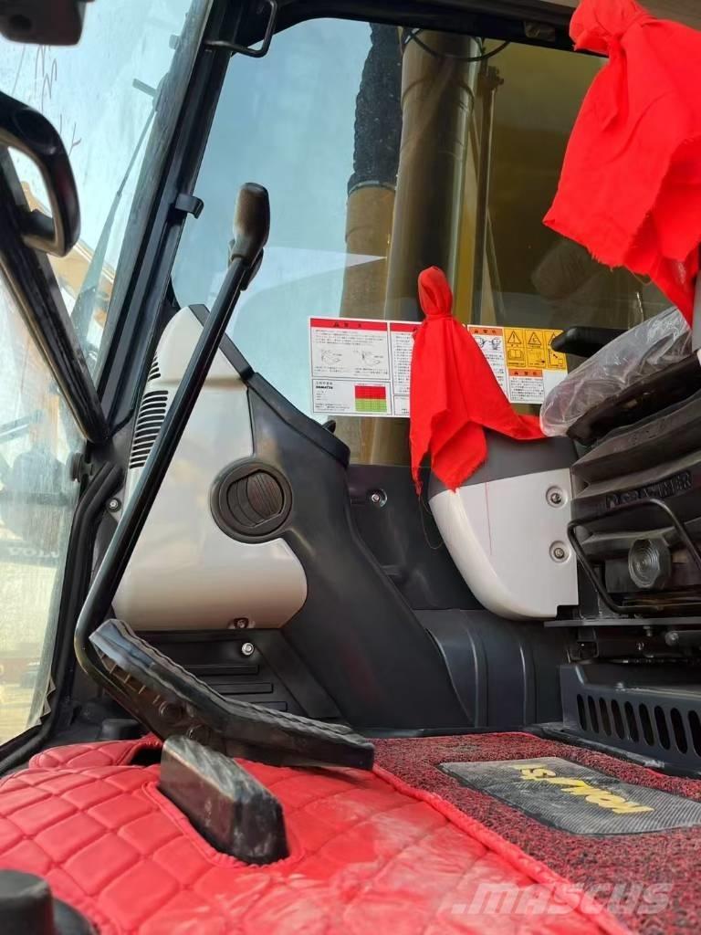 Komatsu 240 LC-8 Pásové rýpadlá