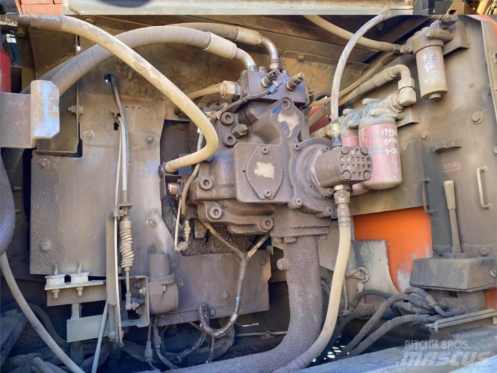 Hitachi ZX 450 LC Pásové rýpadlá