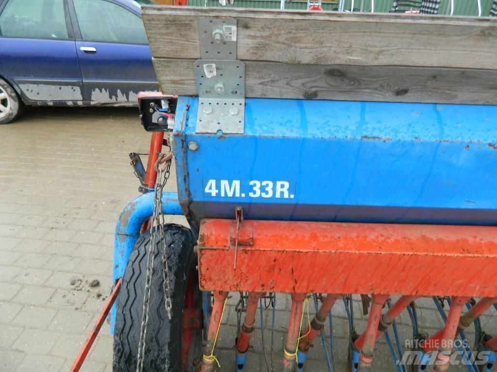 Stegsted 4 Mechanické sejačky