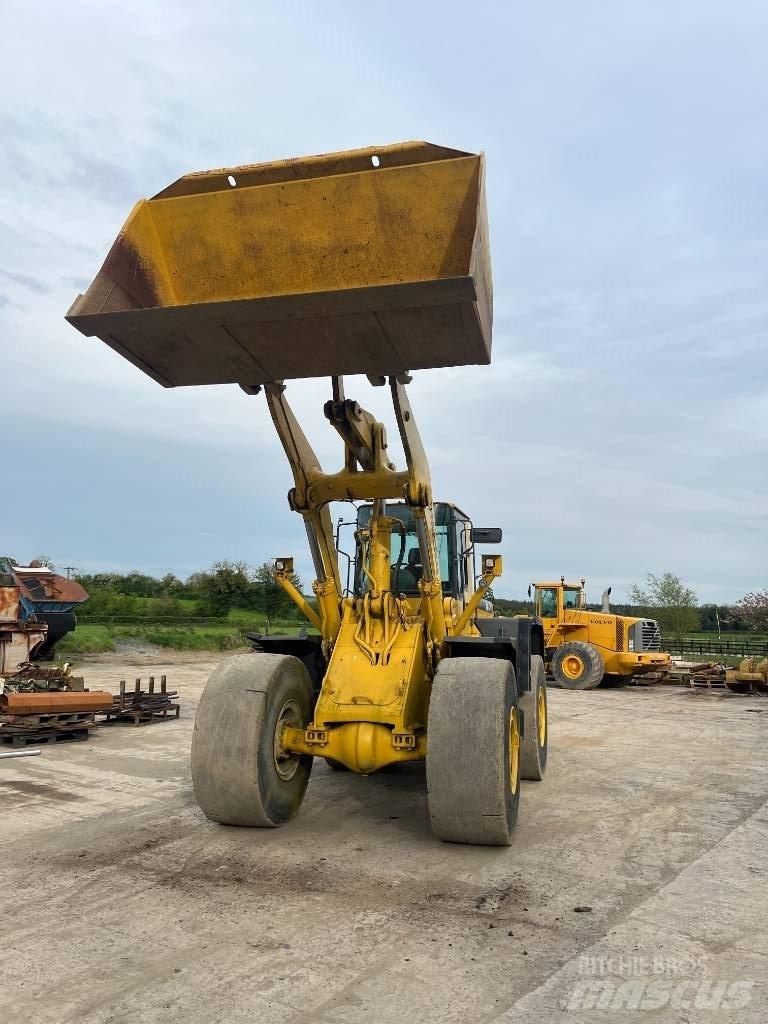 Komatsu WA 470-3H Kolesové nakladače