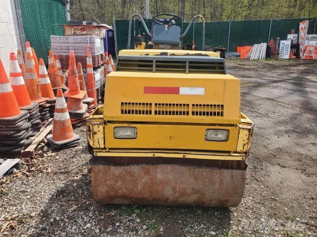 Bomag BW121 AD-2 Tandemové valce